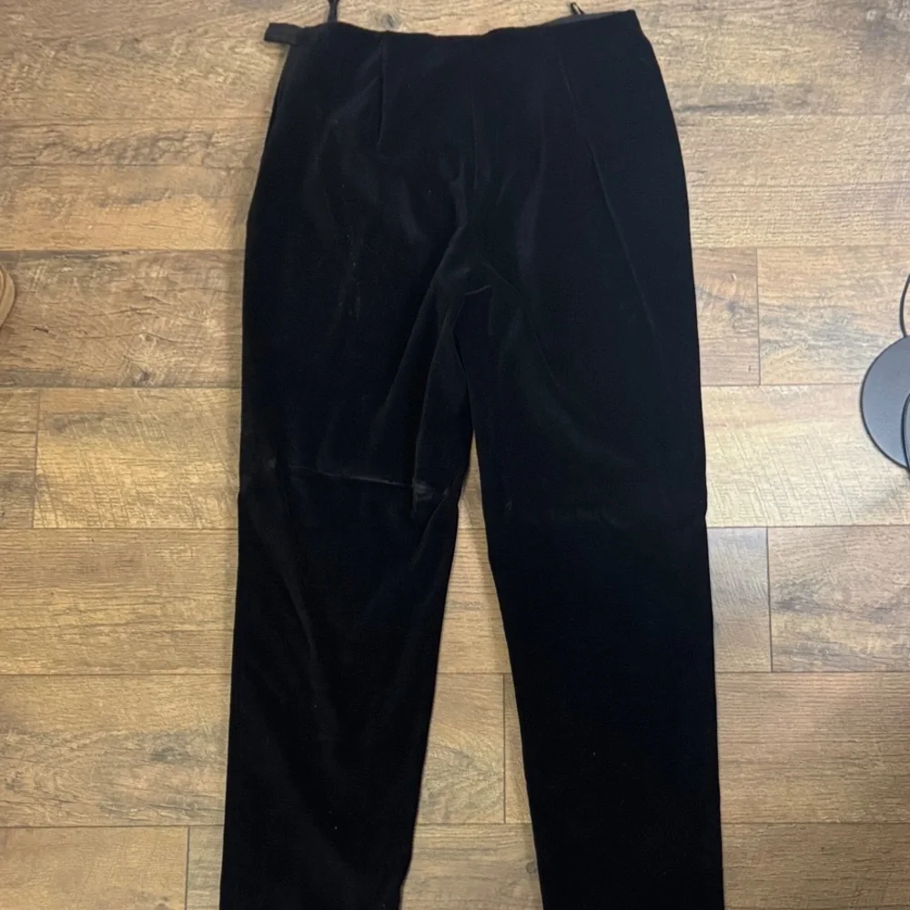 Banana Republic Women's Black Velvet Pants Straight Leg Side Zip‎ Size 12
